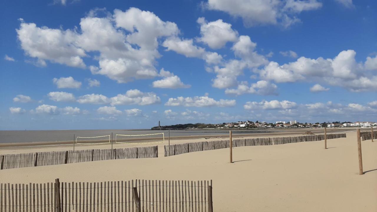 Le Petit Bleu De Didonne 28M2 150 M De La Plage Avec Balcon Saint-Georges-de-Didonne Bagian luar foto